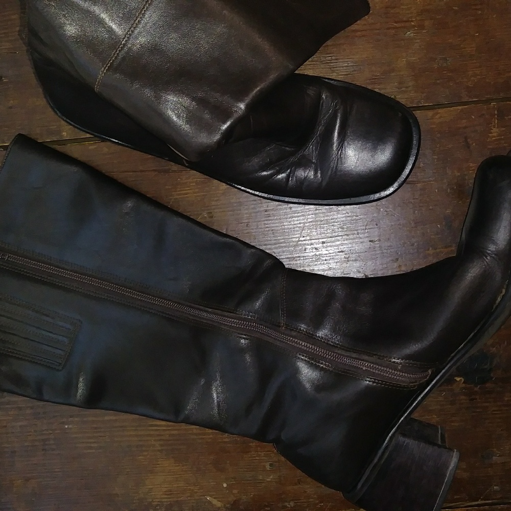 Woman's boots